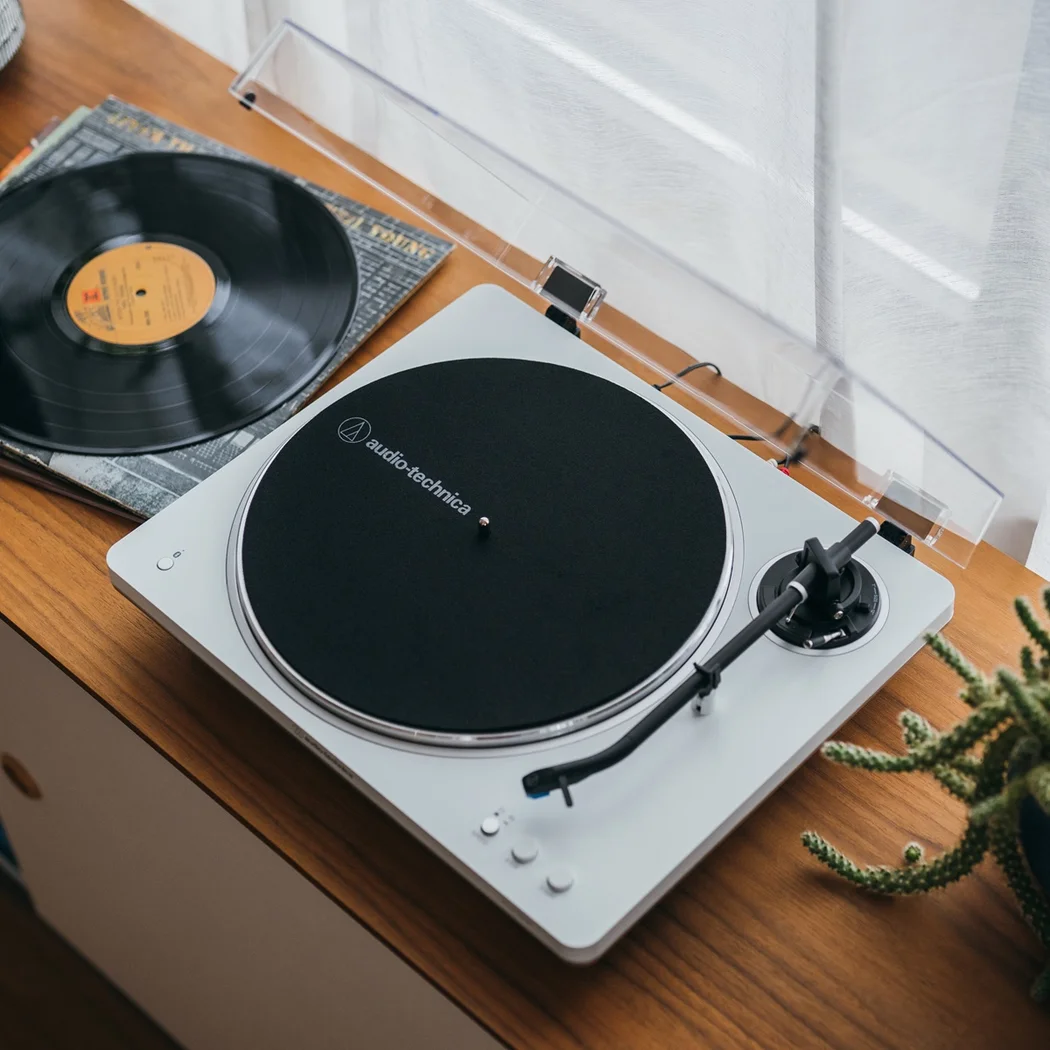 Audio-Technica AT-LP70XBT Bluetooth Turntable (White Silver)