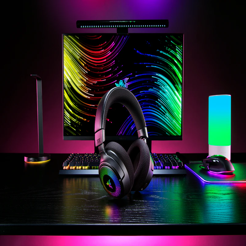 Razer Kraken V4 7.1 V2 Surround Sound Wireless Gaming Over-Ear Headset with Mic 