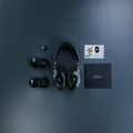 Razer Kraken V4 7.1 V2 Surround Sound Wireless Gaming Over-Ear Headset with Mic 
