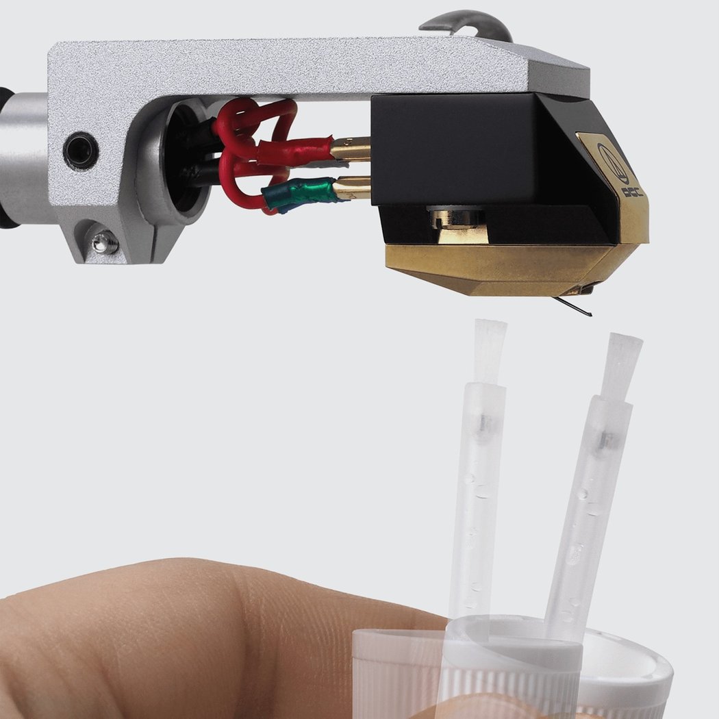 Audio-Technica AT607a Stylus Cleaning Fluid & Brush