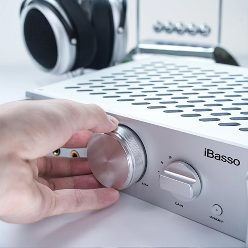 iBasso Kunlun GaN Balanced Desktop Headphone Amplifier