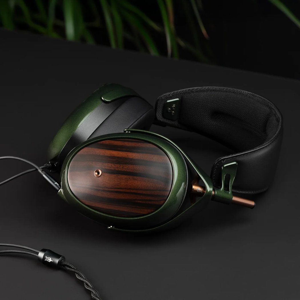 Meze STRADA 50mm Dynamic Driver Wooden Earcups Closed-Back Over-Ear Headphone