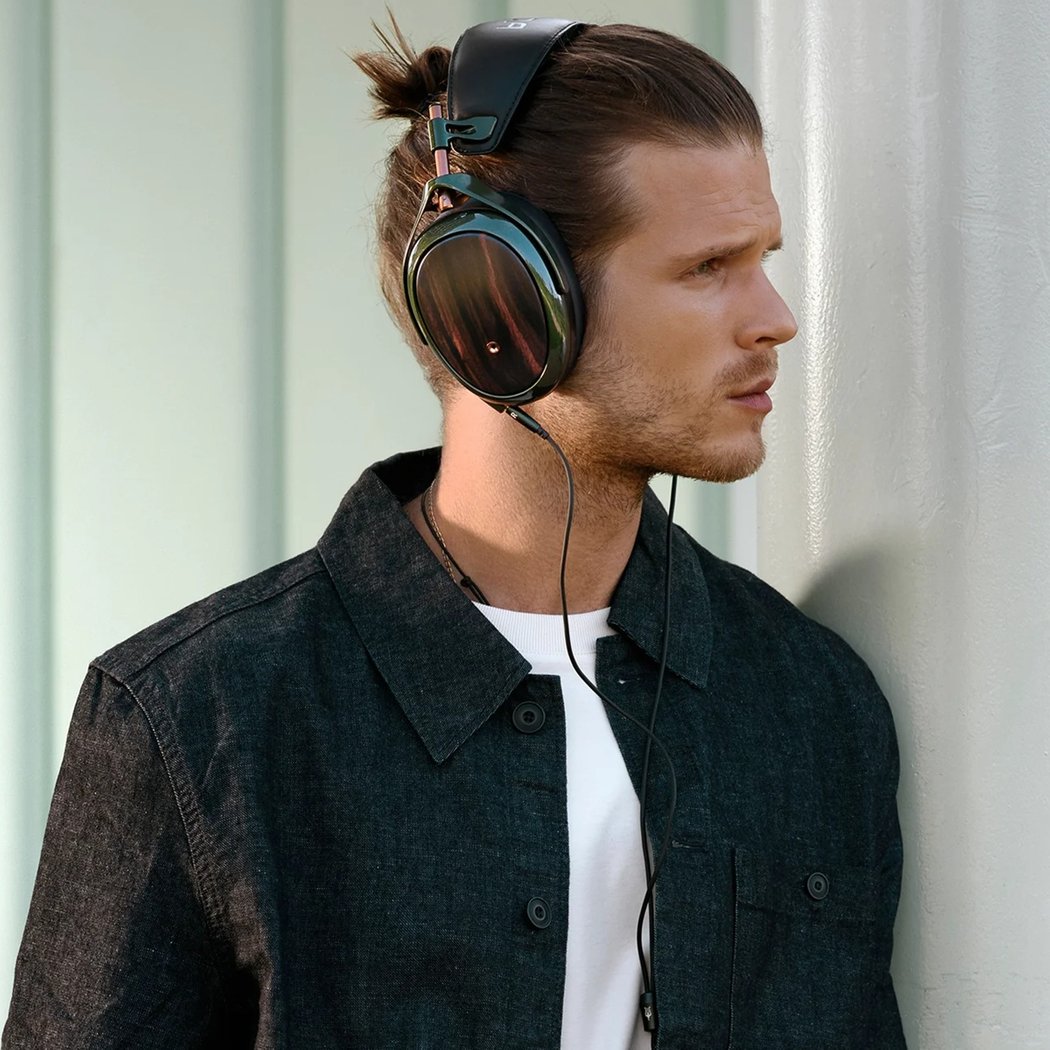 Meze STRADA 50mm Dynamic Driver Wooden Earcups Closed-Back Over-Ear Headphone