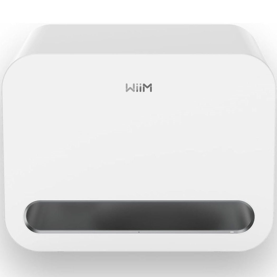 WiiM Sub Pro Studio Monitoring Wireless Bluetooth/WiFi Network Powered Subwoofer- White