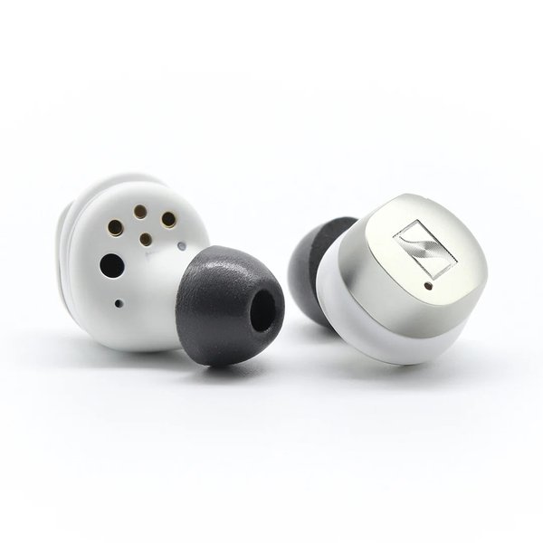 Comply TrueGrip MAX Foam Ear Tips for Sennheiser MOMENTUM 3/4 & ACCENTUM