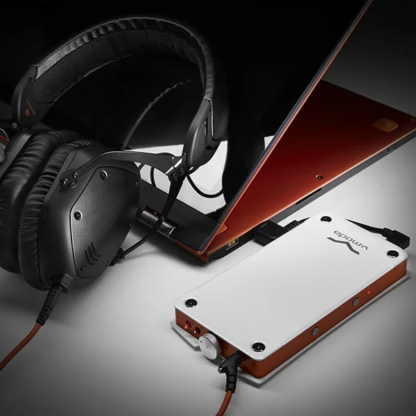 V-MODA Vamp Verza Portable Headphone Amplifier & USB DAC for Smartphones
