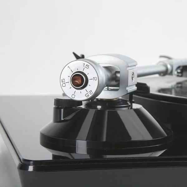 Lenco L-175 Digital Direct-Drive Turntable