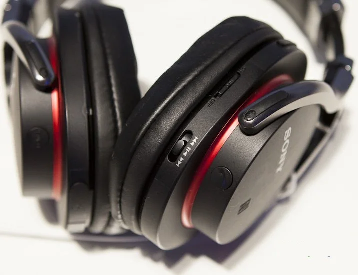 Sony MDR-1RBTMK2 Wireless Bluetooth Over-the-Ear Headphone with Mic