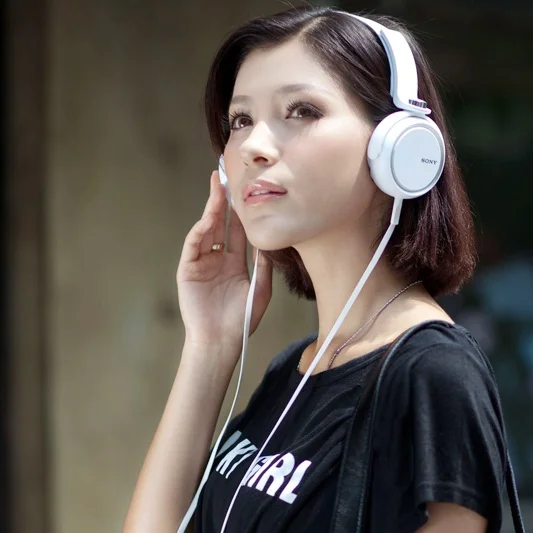 Sony MDR-XB400 Extra Bass On-Ear Headphone - White