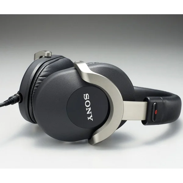 Sony MDR-Z1000 Over-the-Ear Headphone