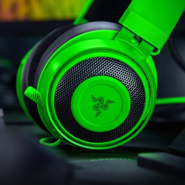 Razer Kraken 3.5mm Multi-Platform Over-Ear Gaming Headset with Mic - Razer Green Razer Kraken 3.5mm Multi-Platform Over-Ear Gaming Headset with Mic - Razer Green