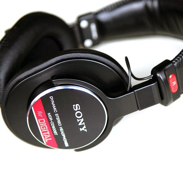 Sony MDR-CD900ST Studio Monitor Over-the-Ear Headphone