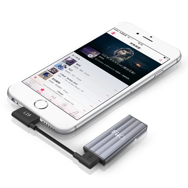L19 Right-angle Lightning to Right-angle Micro-USB Digital Interconnect Cable