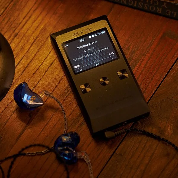 Aune M2 Digital Audio Player - Black