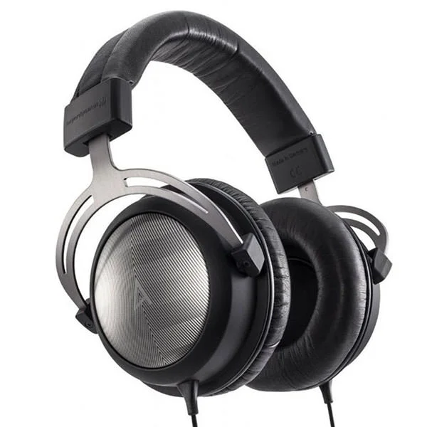 Astell&Kern AKT1P Over-Ear Headphone