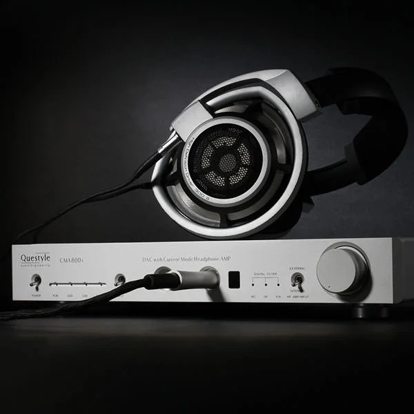 Questyle Audio CMA800i Desktop Headphone Amplifier & USB DAC