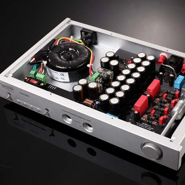 Questyle Audio CMA800R Desktop Headphone Amplifier