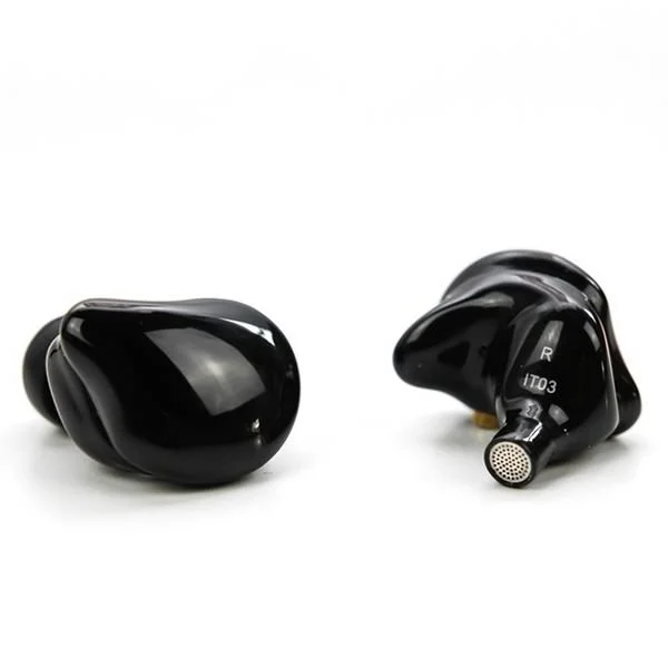 iBasso IT03 3-Driver Hybrid In-Ear Earphone