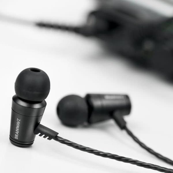 Brainwavz M100 In-Ear Earphone with Mic (EX-DEMO) Brainwavz M100 In-Ear Earphone with Mic (EX-DEMO)