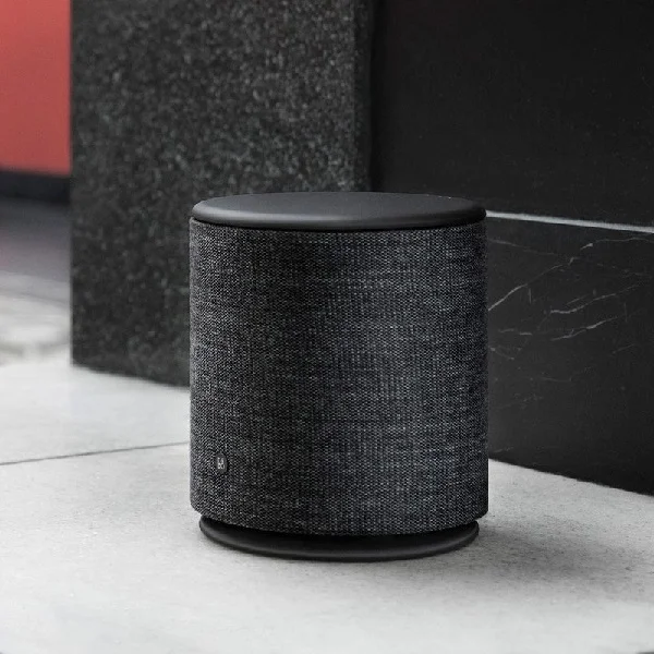 Bang & Olufsen Beoplay M5 Desktop Wireless Speaker System - Black