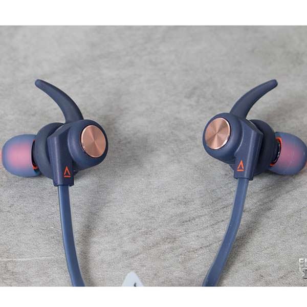 Creative Outlier Sports Wireless Bluetooth In-Ear Earphone - Blue