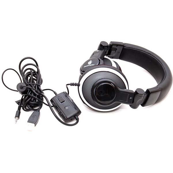Cooler Master Ceres 500 Over-the-Ear Headphone with Mic - Black Cooler Master Ceres 500 Over-the-Ear Headphone with Mic - Black