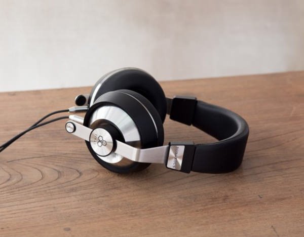 final Sonorous VI Over-Ear Headphone