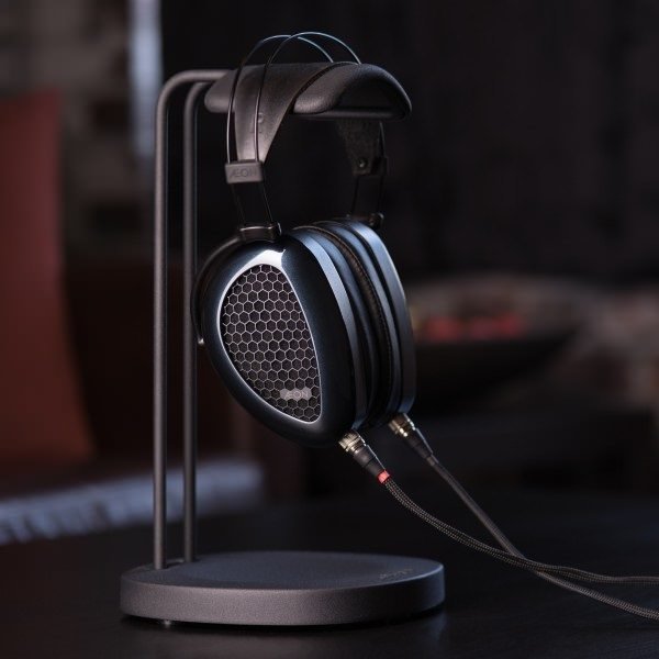 Dan Clark Audio AEON Flow Open Planar Magnetic Over-Ear Headphone Dan Clark Audio AEON Flow Open Planar Magnetic Over-Ear Headphone