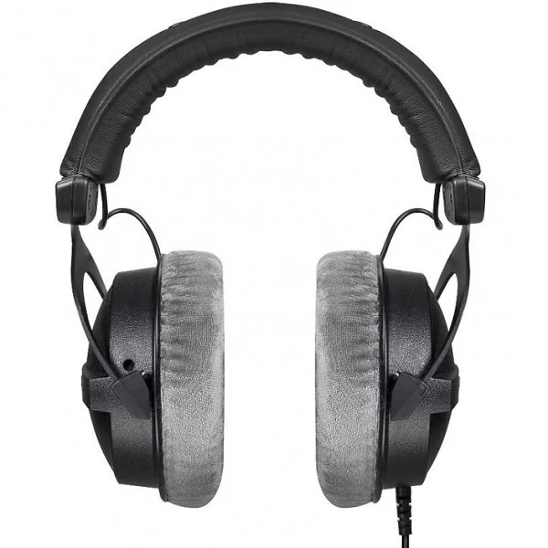 Beyerdynamic DT 770 PRO Studio Monitoring Over-Ear Headphone