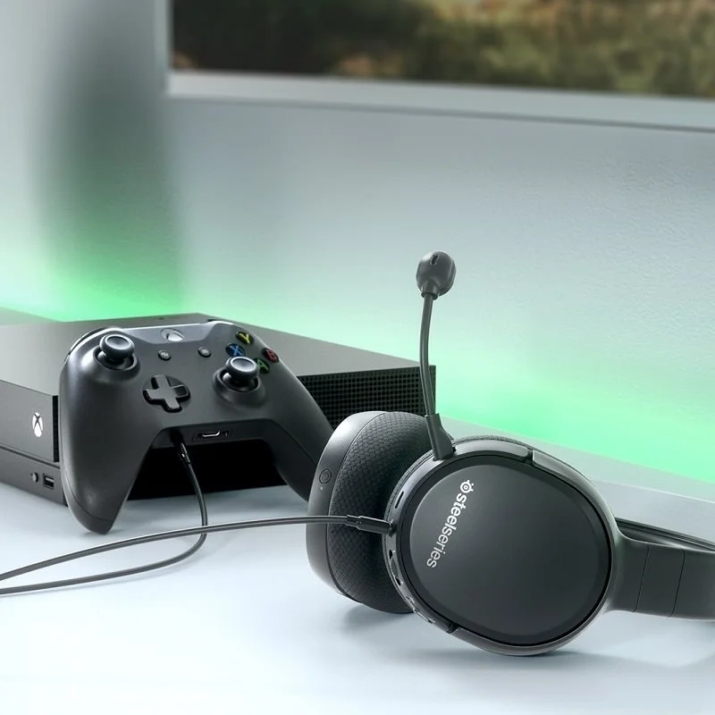SteelSeries Arctis 1 Wired/Wireless 2.4GHz Multi-Platform Over-Ear Gaming Headset with Mic