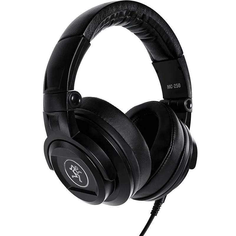 Mackie MC-250