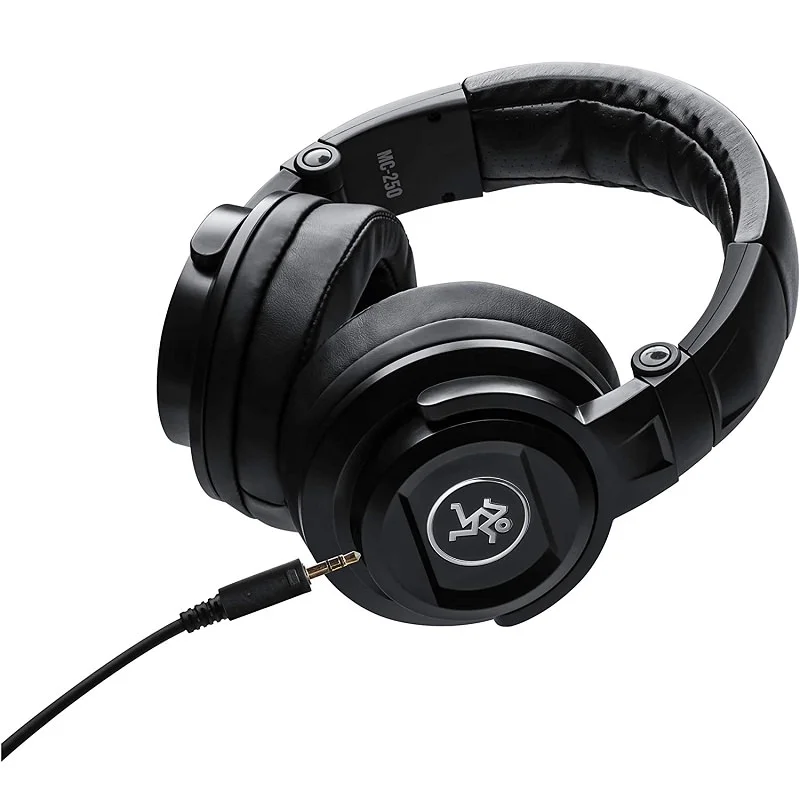 Mackie MC-250