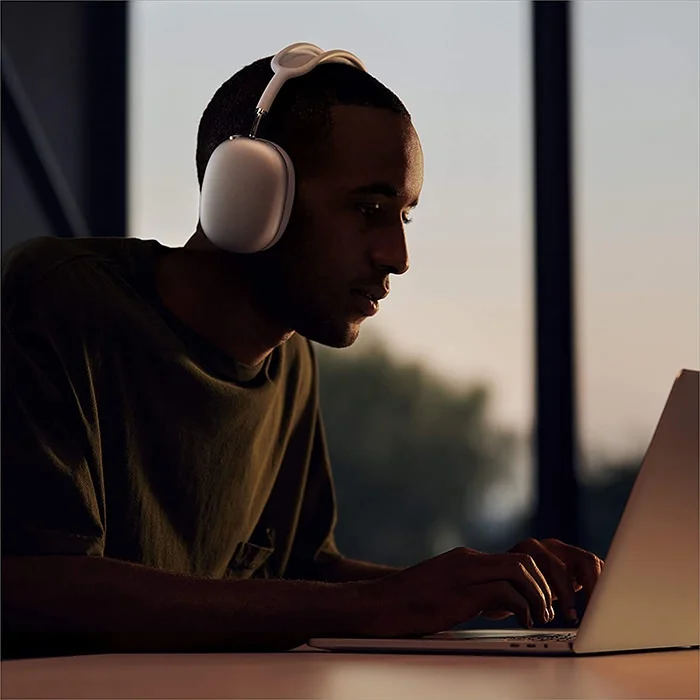 Apple AirPods Max Wireless Bluetooth Active Noise-Cancelling Over-Ear Headphone with Mic - Silver 