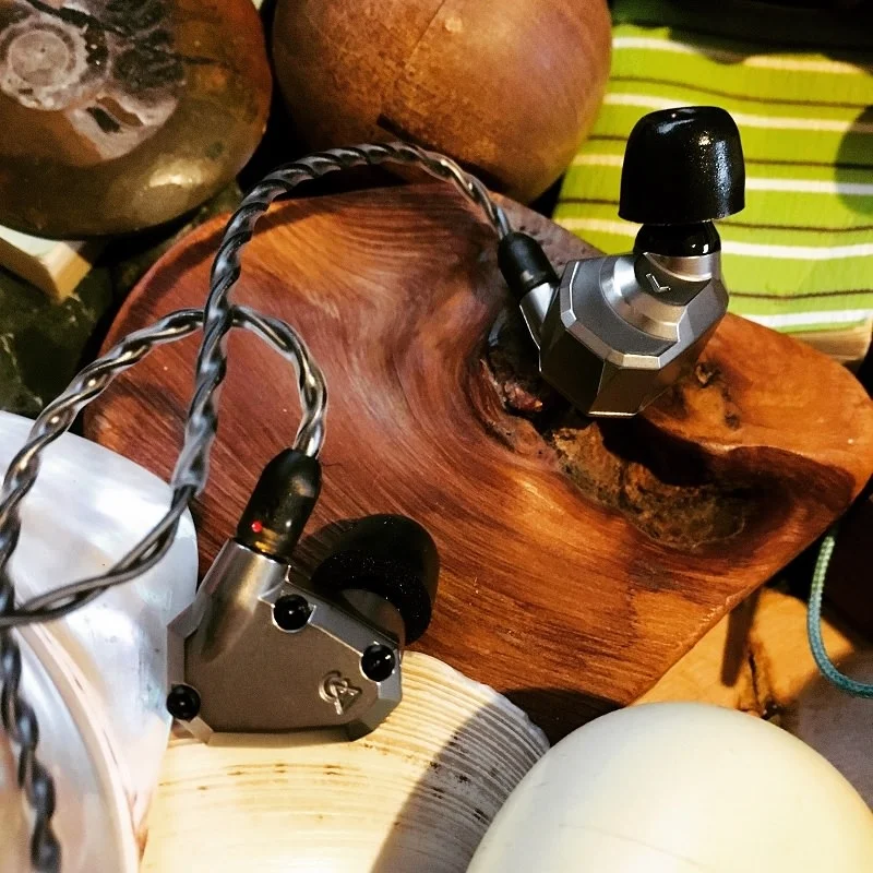 Campfire Audio Ara 7-Driver In-Ear Earphone