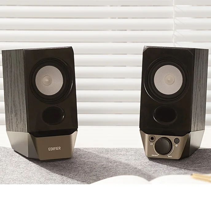Edifier R19BT Wireless Bluetooth/USB Desktop PC Speakers