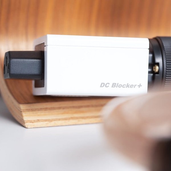 iFi DC Blocker+ iFi DC Blocker+